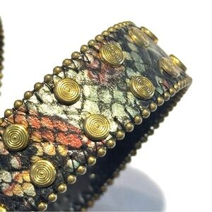 Vintage snakeskin belt with beaded edges and flat studs M/L